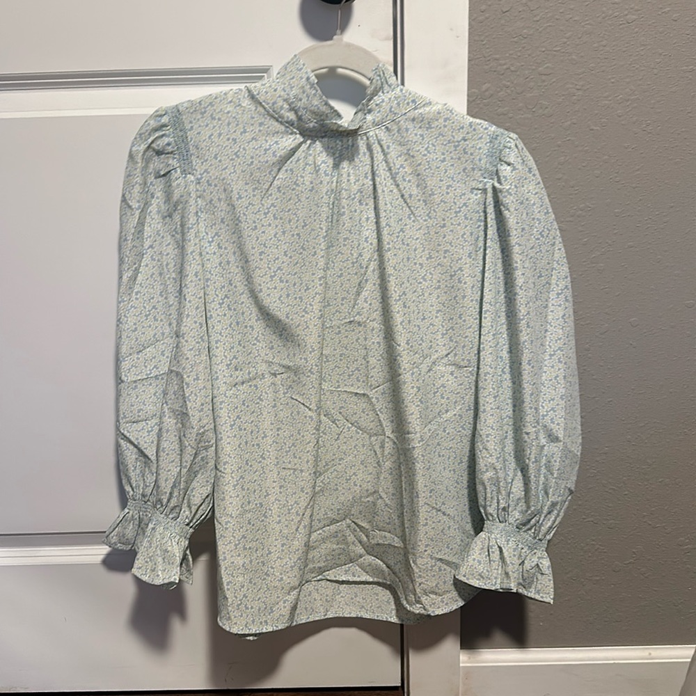 Levi’s dress shirt, size large